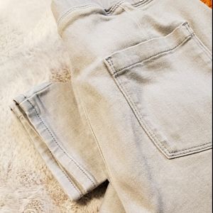 Uniqlo Ultra Stretch Light Grey Denim Jeggings